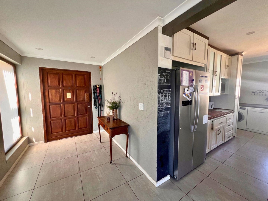 4 Bedroom Property for Sale in Country Club Western Cape